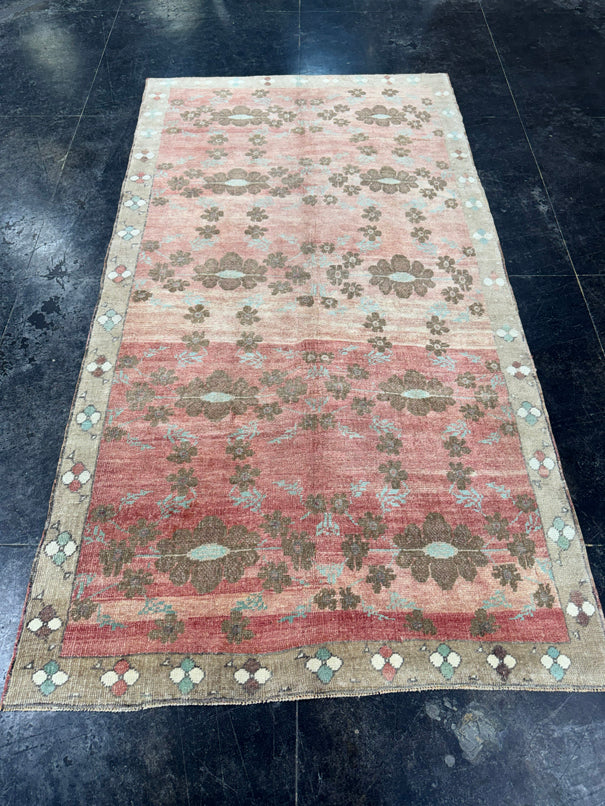 Turkish Vintage Rug 4'5'' x 8'1'' #13051