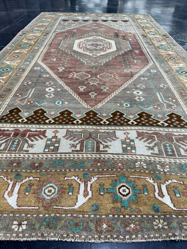 Turkish Vintage Rug 4'10'' x 8'11'' #13048