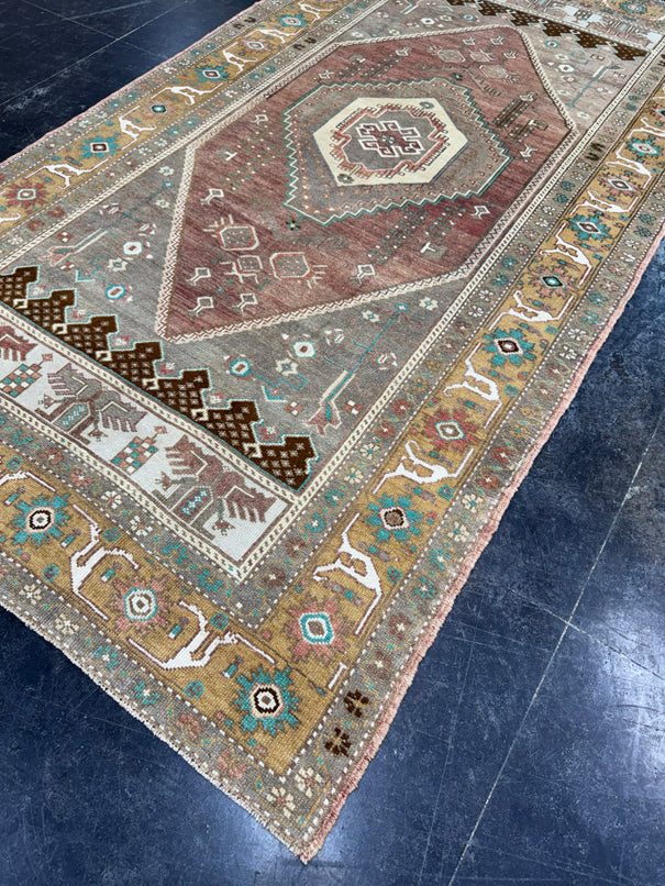 Turkish Vintage Rug 4'10'' x 8'11'' #13048