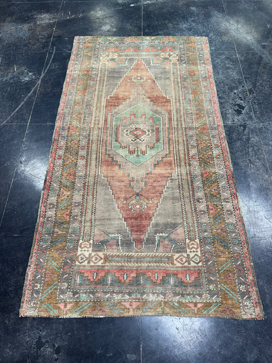 Turkish Vintage Rug 4'5'' x 8'3'' #13036