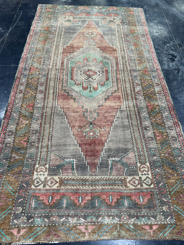 Turkish Vintage Rug 4'5'' x 8'3'' #13036
