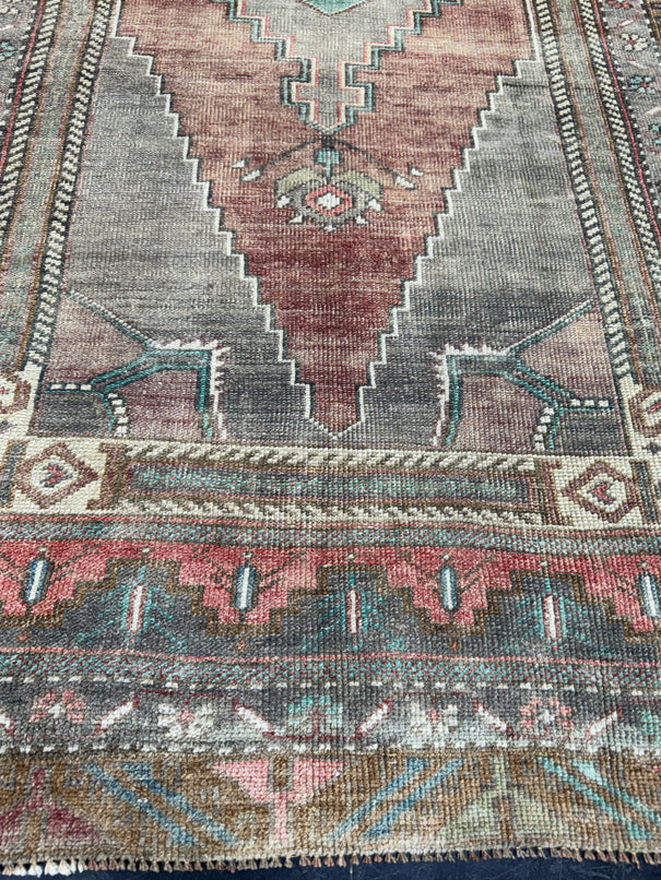 Turkish Vintage Rug 4'5'' x 8'3'' #13036