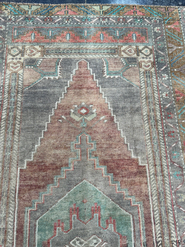 Turkish Vintage Rug 4'5'' x 8'3'' #13036