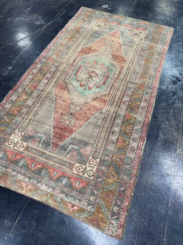 Turkish Vintage Rug 4'5'' x 8'3'' #13036