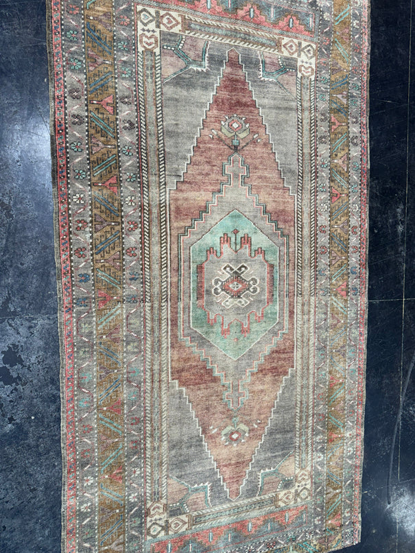 Turkish Vintage Rug 4'5'' x 8'3'' #13036