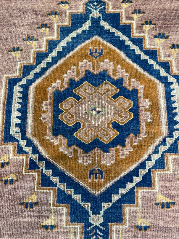 Turkish Vintage Rug 4'4'' x 8'2'' #13035