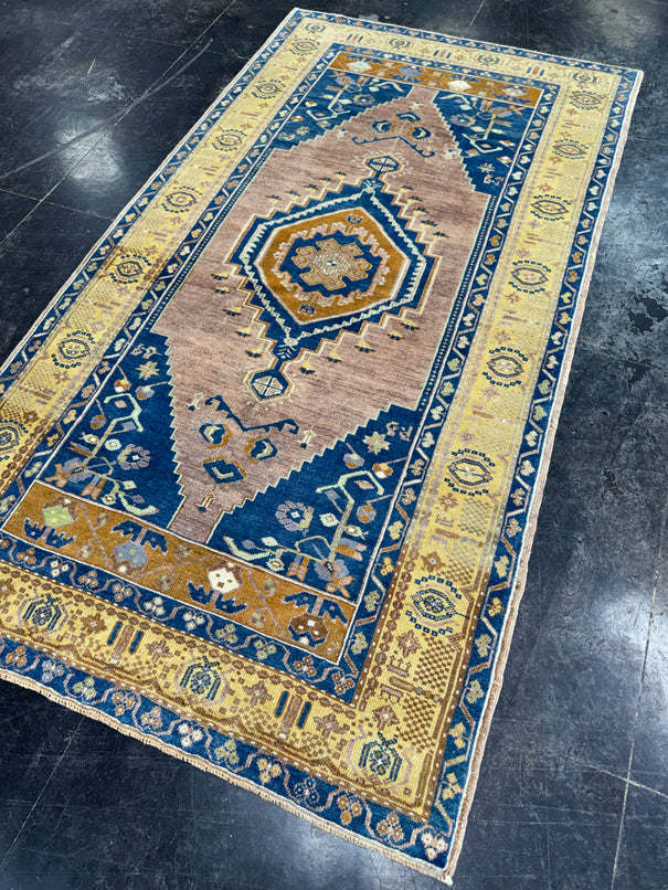Turkish Vintage Rug 4'4'' x 8'2'' #13035
