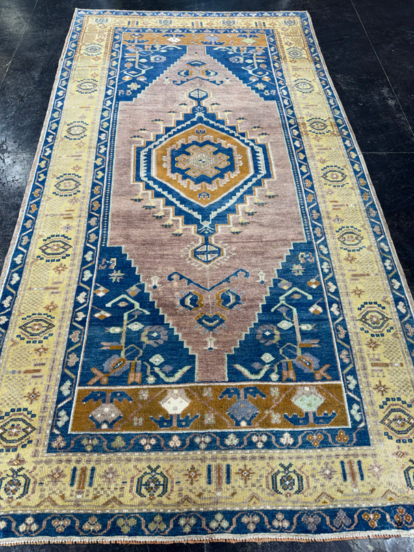 Turkish Vintage Rug 4'4'' x 8'2'' #13035