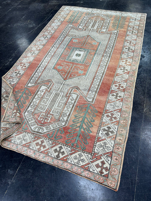 Turkish Vintage Rug 5'2'' x 9'2'' #13032
