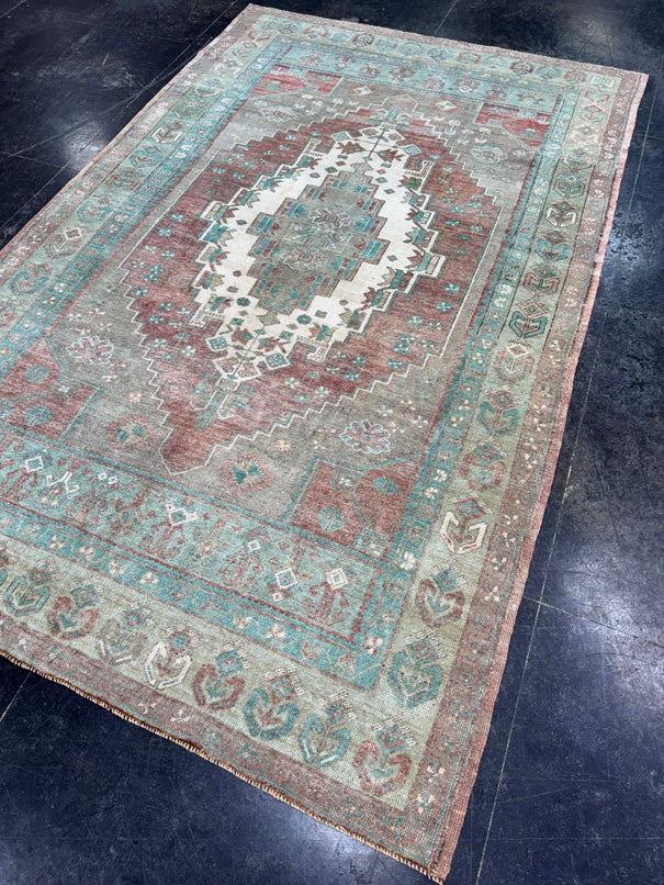 Turkish Vintage Rug 5'8'' x 9' #13030
