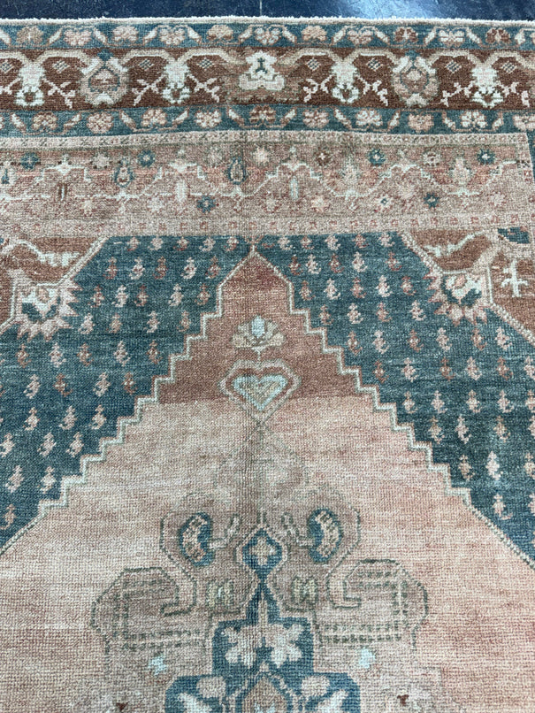 Turkish Vintage Rug 5' x 9' #13031