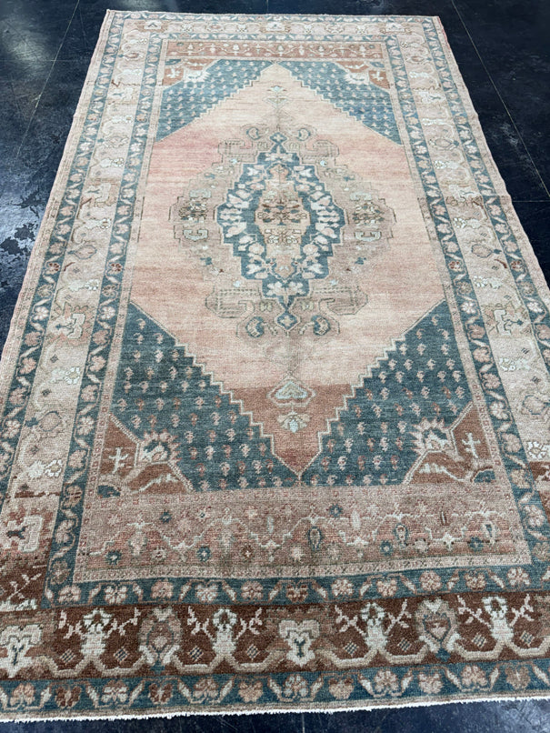 Turkish Vintage Rug 5' x 9' #13031