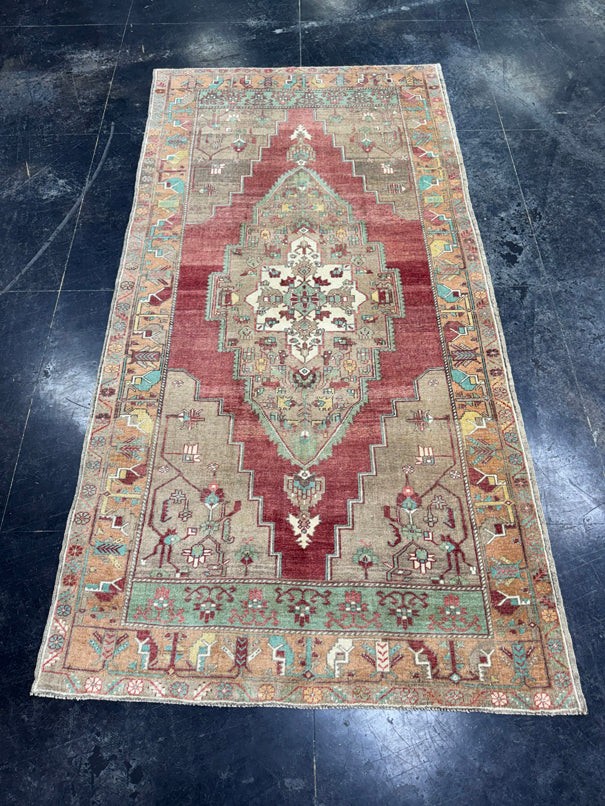 Turkish Vintage Rug 4'8'' x 9'1'' #13047