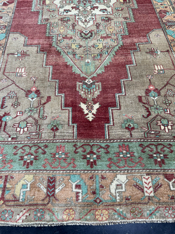 Turkish Vintage Rug 4'8'' x 9'1'' #13047