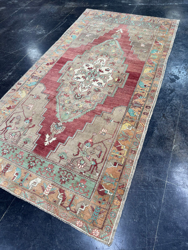 Turkish Vintage Rug 4'8'' x 9'1'' #13047