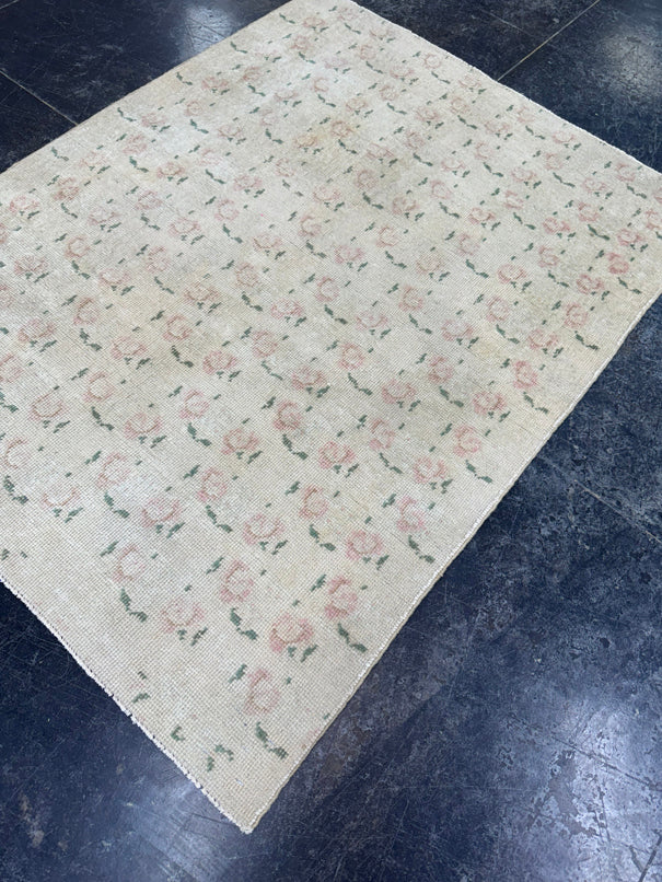 Turkish Vintage Rug 3'5'' x 4'5'' #13043