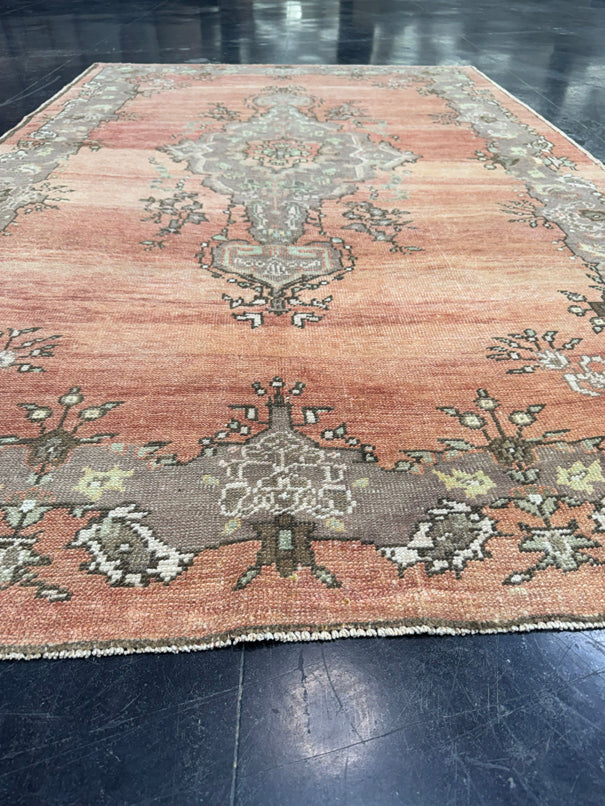 Turkish Vintage Rug 5'3'' x 8'3'' #13029