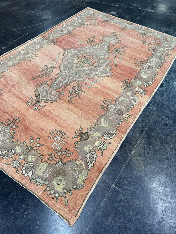 Turkish Vintage Rug 5'3'' x 8'3'' #13029