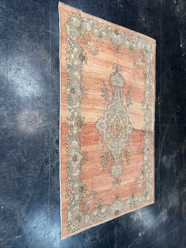 Turkish Vintage Rug 5'3'' x 8'3'' #13029