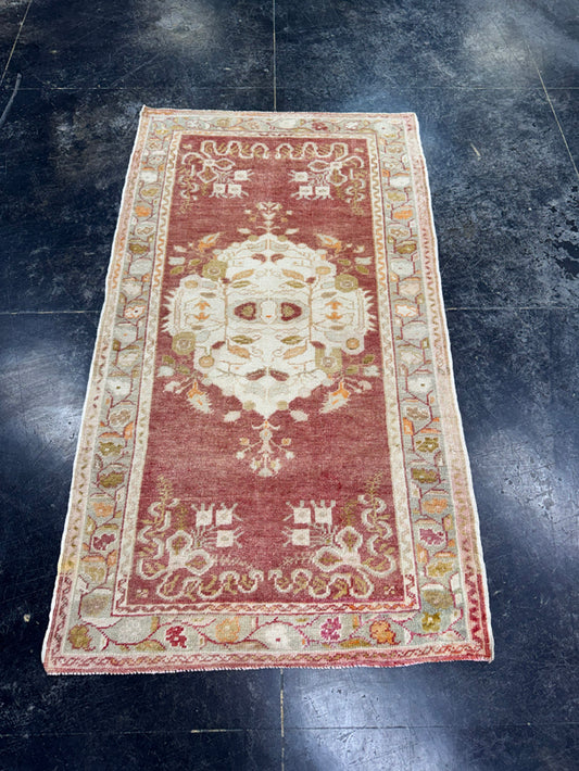Turkish Vintage Rug 2'10'' x 5'3'' #13024