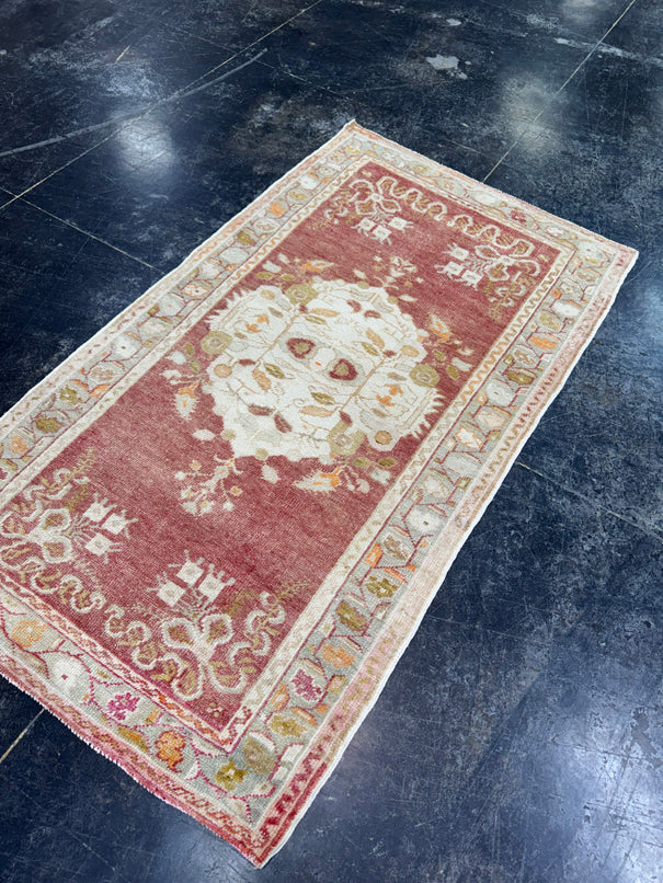 Turkish Vintage Rug 2'10'' x 5'3'' #13024