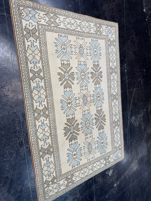 Turkish Vintage Rug 5'3'' x 7'6'' #13026