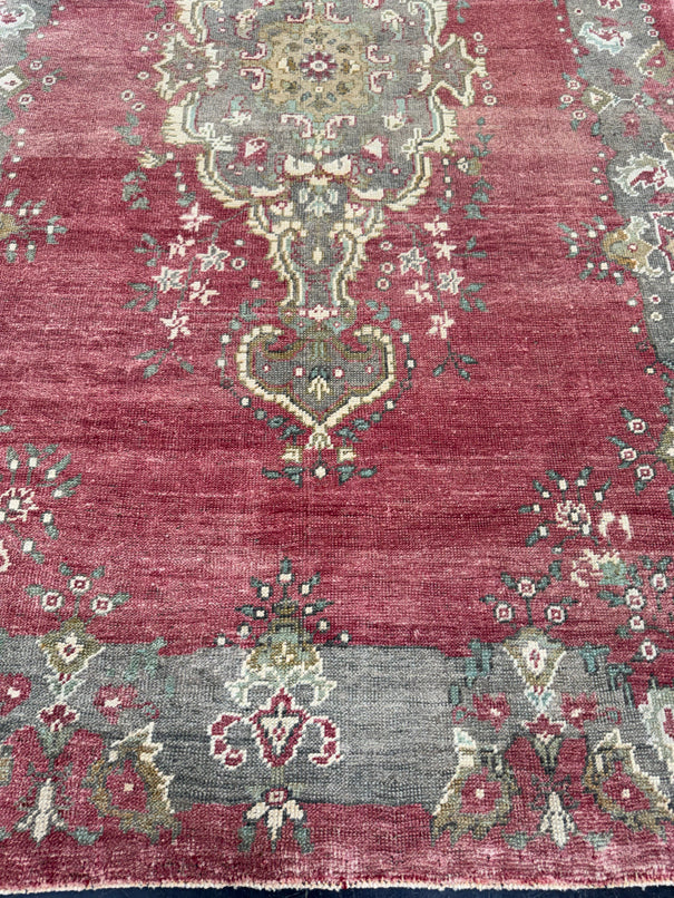 Turkish Vintage Rug 4'11'' x 8'3'' #13023