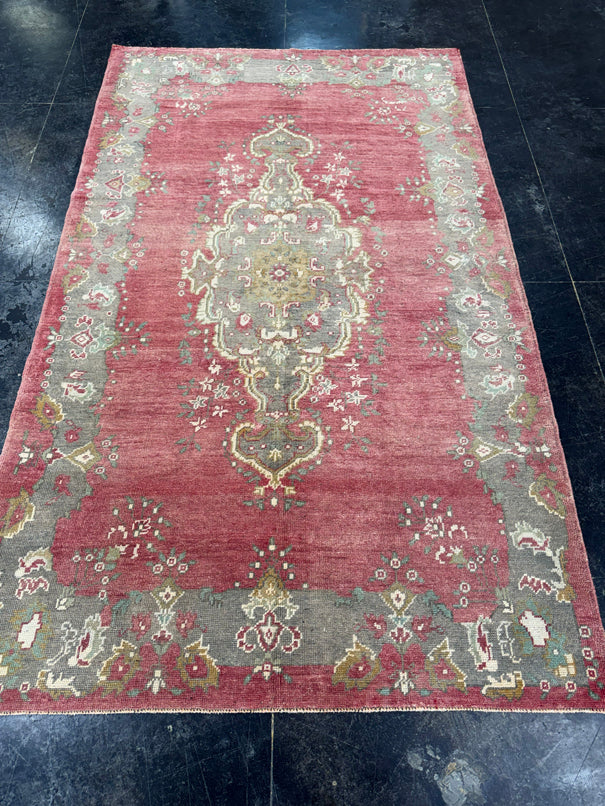 Turkish Vintage Rug 4'11'' x 8'3'' #13023