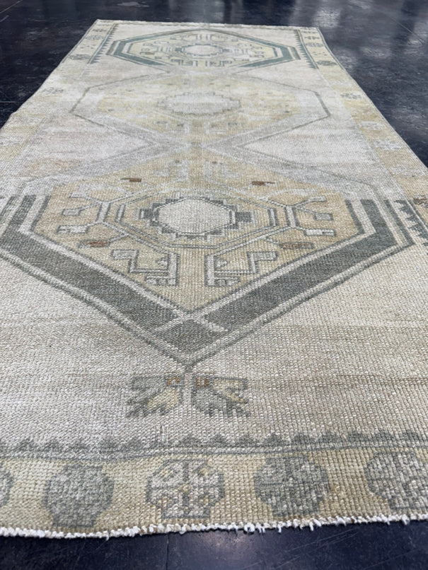 Turkish Vintage Rug 3'2'' x 6'6'' #13020