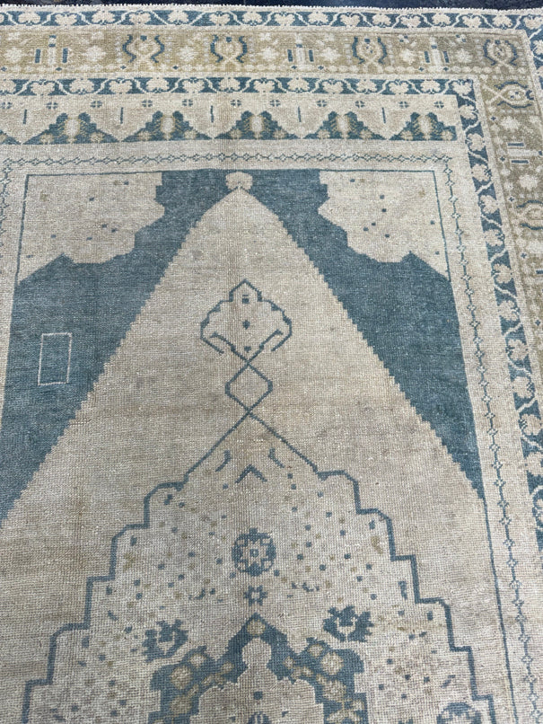 Turkish Vintage Rug 4'7'' x 7'11'' #13021