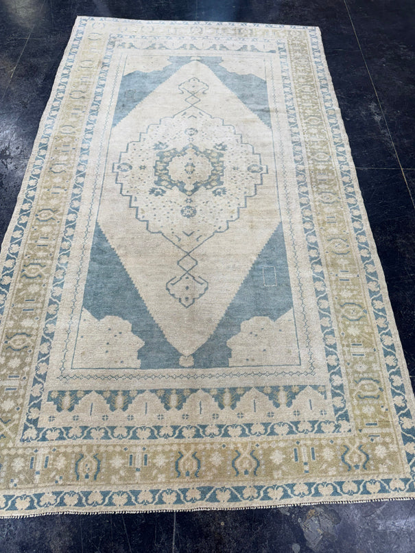 Turkish Vintage Rug 4'7'' x 7'11'' #13021