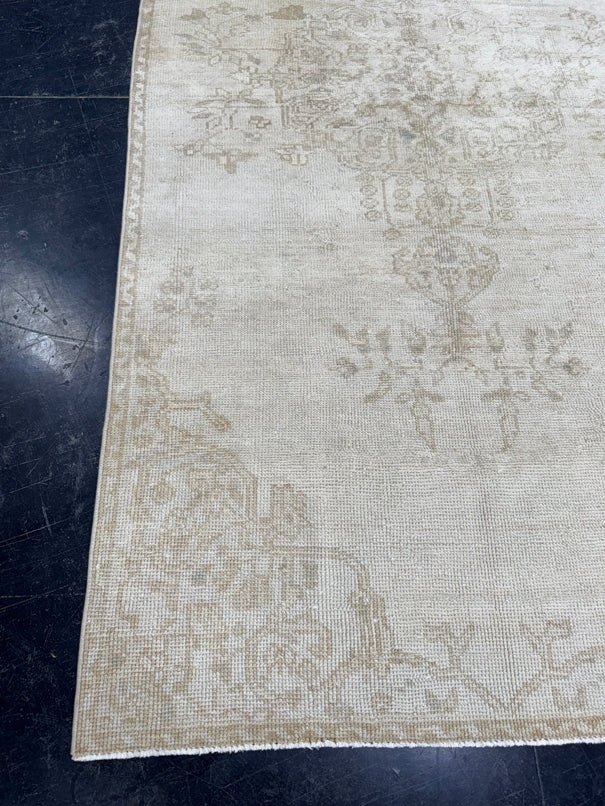 Turkish Vintage Rug 3'7'' x 7'4'' #13019