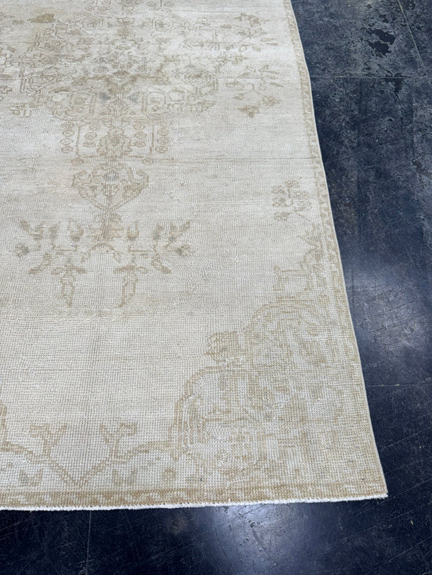 Turkish Vintage Rug 3'7'' x 7'4'' #13019