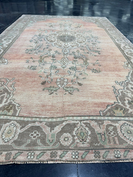 Turkish Vintage Rug 5'6'' x 8'10'' #13004