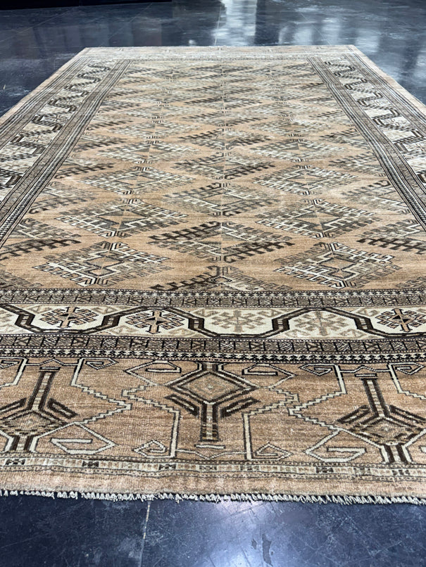 Turkish Vintage Rug 6'10'' x 11' #24897