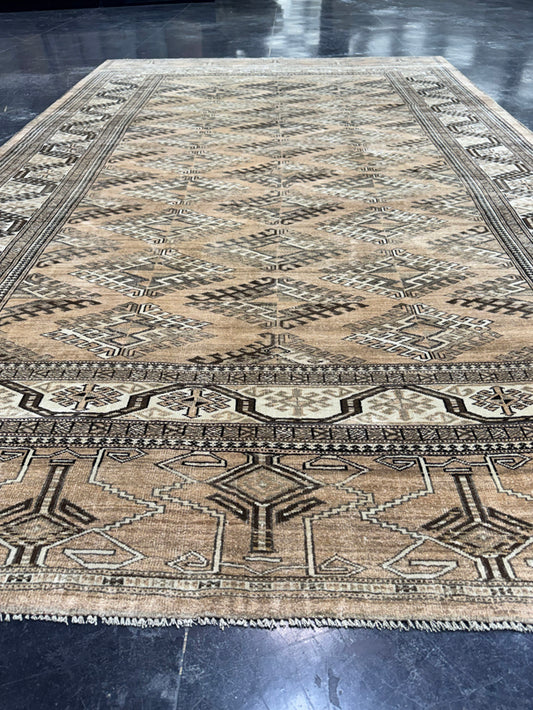 Turkish Vintage Rug 6'10'' x 11' #24897