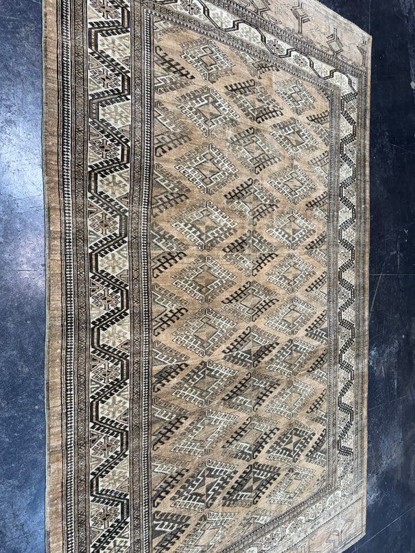 Turkish Vintage Rug 6'10'' x 11' #24897