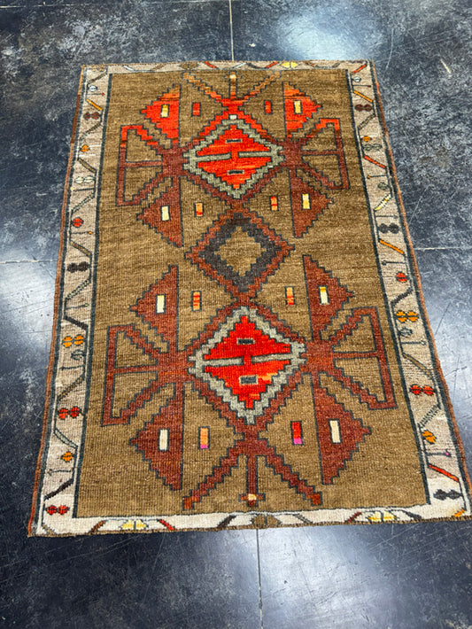 Turkish Vintage Rug 2'9'' x 4'1'' #24901