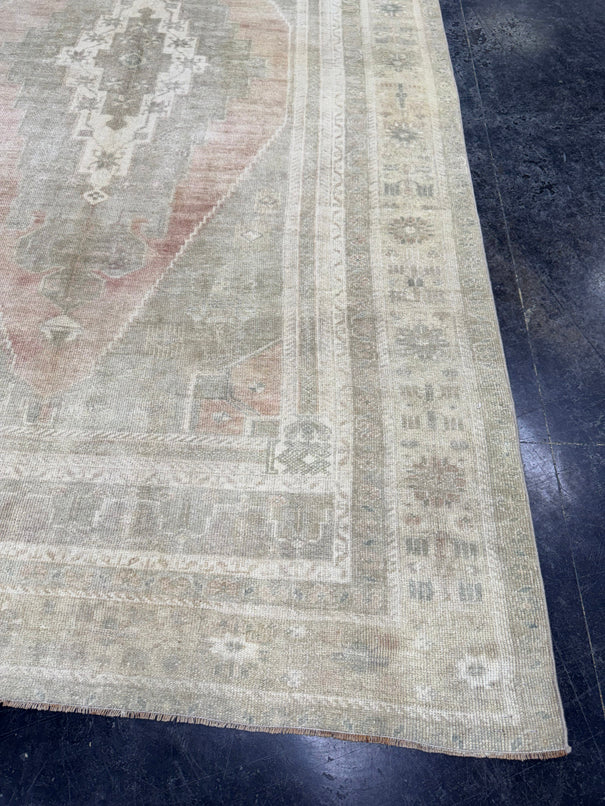 Turkish Vintage Rug 5'6'' x 10'1'' #24621