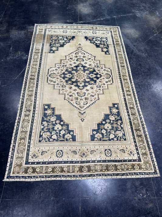 Turkish Vintage Rug 6'5'' x 10'11'' #24650