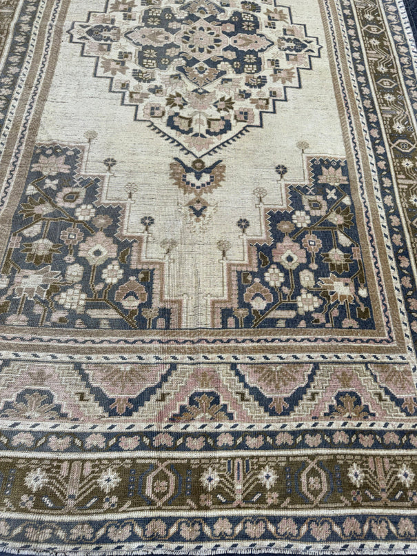 Turkish Vintage Rug 5'10'' x 10'6'' #24649