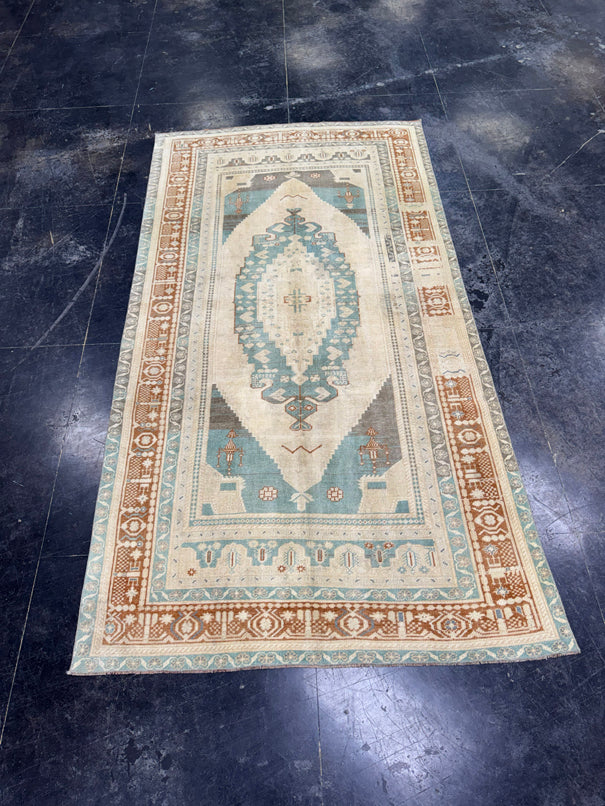 Turkish Vintage Rug 5' x 9'4'' #24634