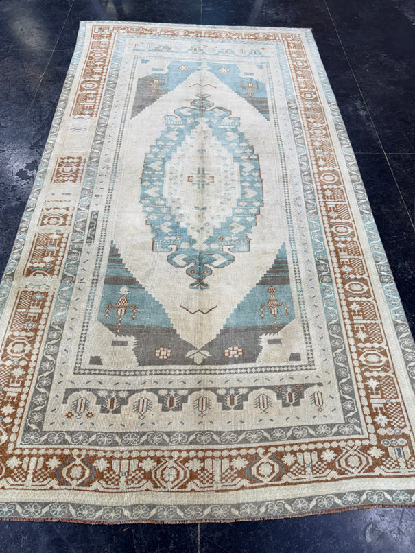 Turkish Vintage Rug 5' x 9'4'' #24634