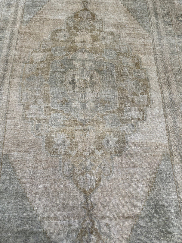 Turkish Vintage Rug 5'9'' x 11' #24644
