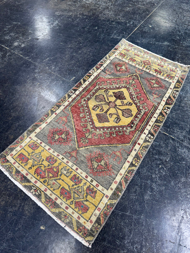 Turkish Mini Rug Oriental Hand Knotted Vintage Rug  1'6'' x  3'1'' #12239