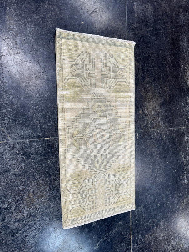 Turkish Mini Rug Oriental Hand Knotted Vintage Rug  1'5'' x  3'1'' #12237
