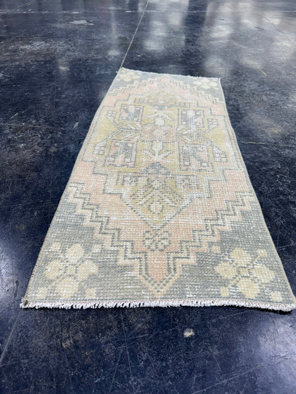 Turkish Mini Rug Oriental Hand Knotted Vintage Rug  1'5'' x  3'2'' #12212