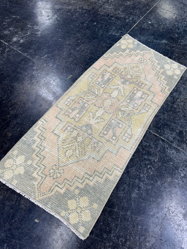 Turkish Mini Rug Oriental Hand Knotted Vintage Rug  1'5'' x  3'2'' #12212