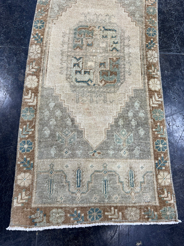 Turkish Mini Rug Oriental Hand Knotted Vintage Rug  1'5'' x  3'3'' #12197