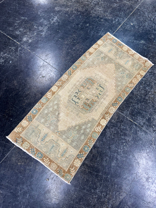 Turkish Mini Rug Oriental Hand Knotted Vintage Rug  1'5'' x  3'3'' #12197